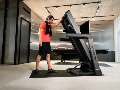 Беговая дорожка Horizon TREAD-XP складная полукомерческая